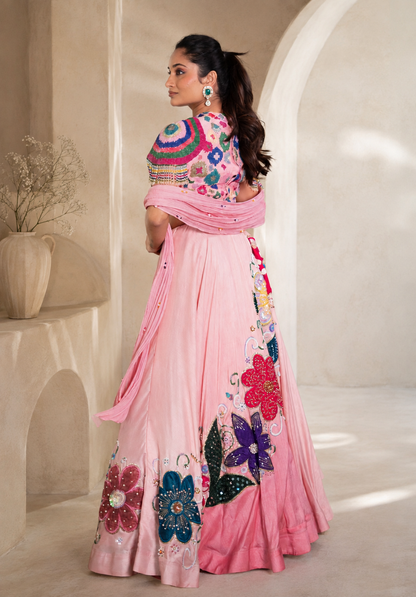 Gulnaar Bloom Lehnga