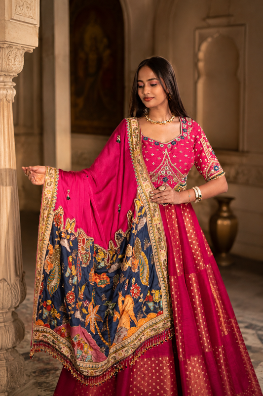 Nayara Lehnga